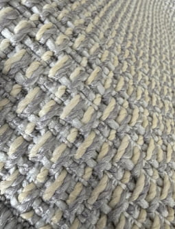 TAPETE ARTESANAL LUMINE AURA G CINZA COM OFF WHITE ORGANICO
